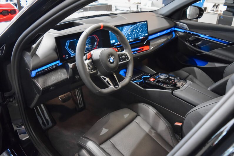 For Sale: BMW M5 Touring 2025 – Black Sapphire Metallic, 727 HP Hybrid, Merino Leather, Carbon Trim & Bowers & Wilkins Diamond Audio