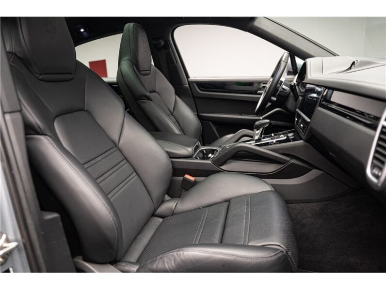 For Sale: Porsche Cayenne III E-Hybrid – 2020, 462 PS, 39,900 km