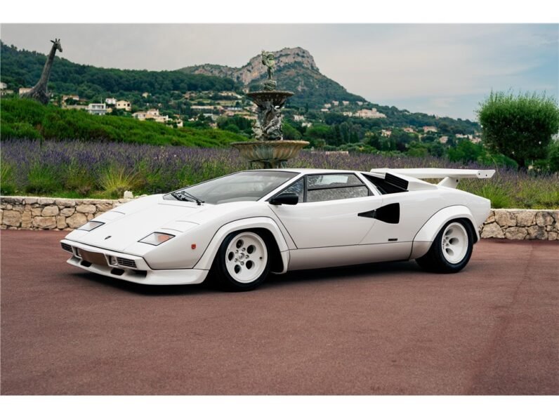 For Sale: Lamborghini Countach LP400 S – 1980 “Low Body”, 47,134 km, Bianco/Nero