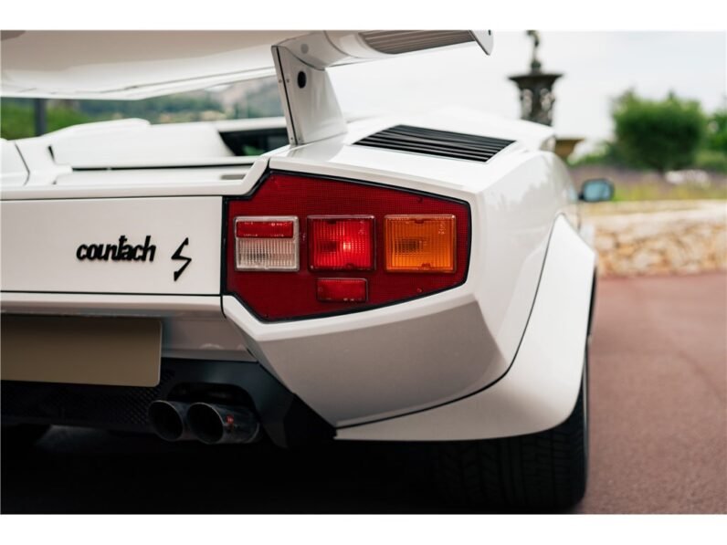 For Sale: Lamborghini Countach LP400 S – 1980 “Low Body”, 47,134 km, Bianco/Nero