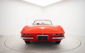 Chevrolet Corvette C1 1961 for Sale – Roman Red, Matching Interior, 5 600 km, Iconic American Classic