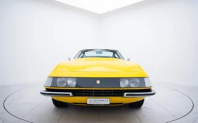 Ferrari 365 GTB/4 Daytona Plexiglas 1970 for Sale – Giallo Fly, Black Leather, Matching Numbers
