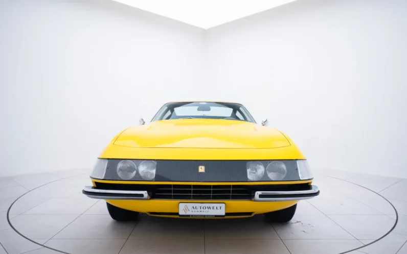 Ferrari 365 GTB/4 Daytona Plexiglas 1970 for Sale – Giallo Fly, Black Leather, Matching Numbers