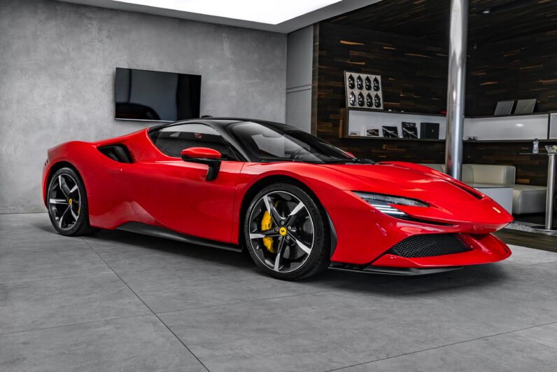 For Sale: Ferrari SF90 Stradale 2025 – Rosso Corsa, Black/Red Interior, 986 HP Hybrid
