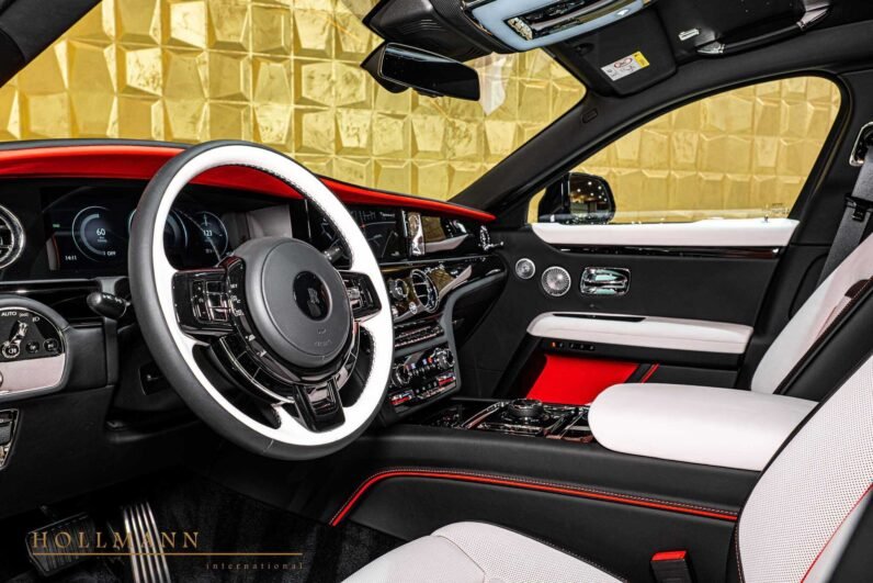 Rolls-Royce Ghost Extended 2025 for Sale – Black Diamond, Seashell Interior, 571 HP V12, Illuminated Grille, Shooting Star Headliner