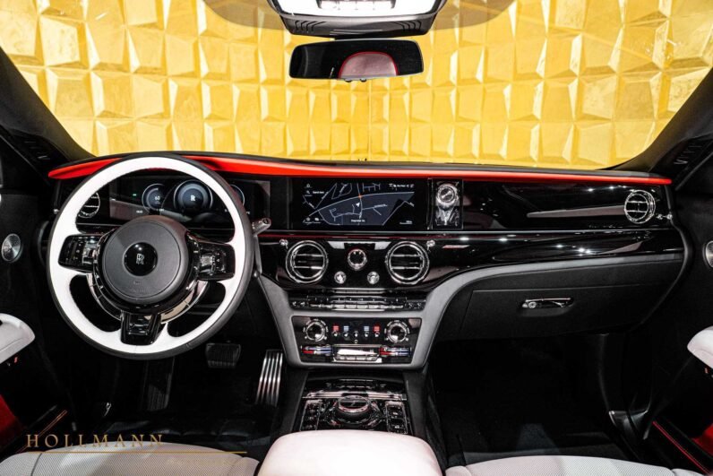 Rolls-Royce Ghost Extended 2025 for Sale – Black Diamond, Seashell Interior, 571 HP V12, Illuminated Grille, Shooting Star Headliner