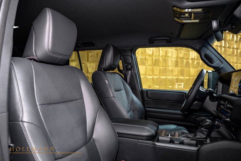 For Sale: Toyota Land Cruiser + Executive 2025 – Deep Black Metallic, 204 HP Diesel, 4×4, Premium Interior & Advanced Off-Road Tech