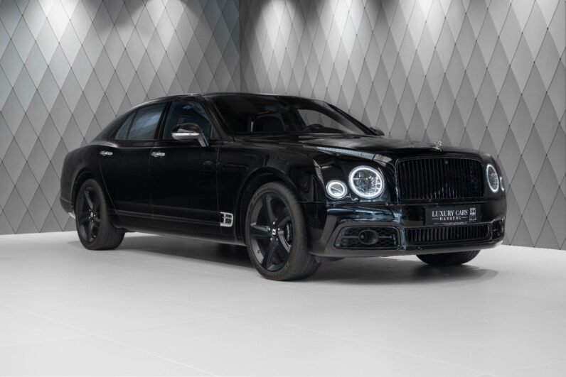 For Sale: Bentley Mulsanne Speed 2017 – Beluga Black, 537 HP V8, Naim Audio, Carbon Ceramic Brakes & Diamond Quilted Leather Interior