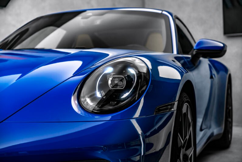 For Sale: Porsche 911 Carrera 2025 – Blue Metallic, Beige/Black Interior, 385 HP Flat-6, 1,900 km