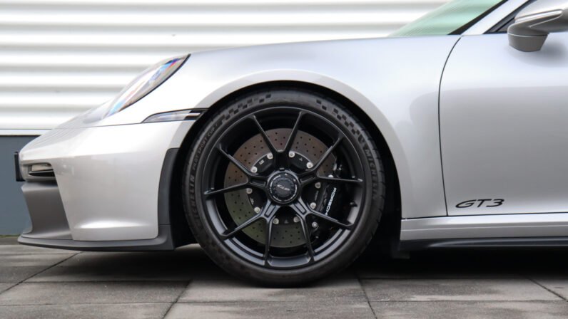 For Sale: Porsche 911 GT3 2022 – GT Silver Metallic, 510 HP 4.0L Flat-Six, 6-Speed Manual, Carbon Roof, PCCB & Club Sport Package