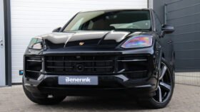 For Sale: Porsche Cayenne Coupé E-Hybrid SportDesign 2025 – Chromite Black Metallic, Black Leather Interior, 470 HP Hybrid, 10,378 km
