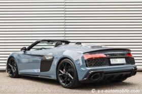For Sale: Audi R8 Spyder Performance – Kemora Grey Metallic, Ceramic Brakes, Carbon Shell Seats, B&O Sound (2022)
