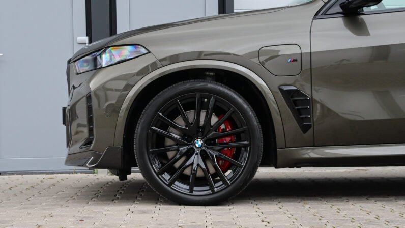 For Sale: BMW X5 xDrive50e M Performance 2025 – Manhattan Metallic, Merino Black Leather, 489 HP Hybrid, 7,789 km