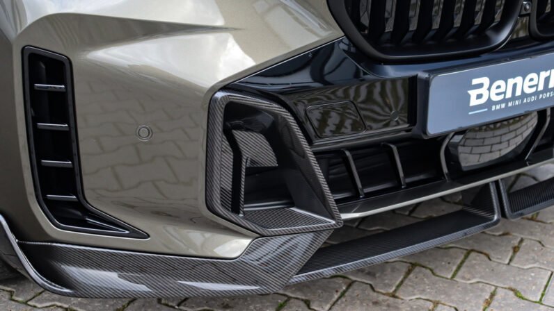 For Sale: BMW X5 xDrive50e M Performance 2025 – Manhattan Metallic, Merino Black Leather, 489 HP Hybrid, 7,789 km