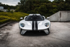 Ford GT Carbon Series — Ignot Silver Metallic