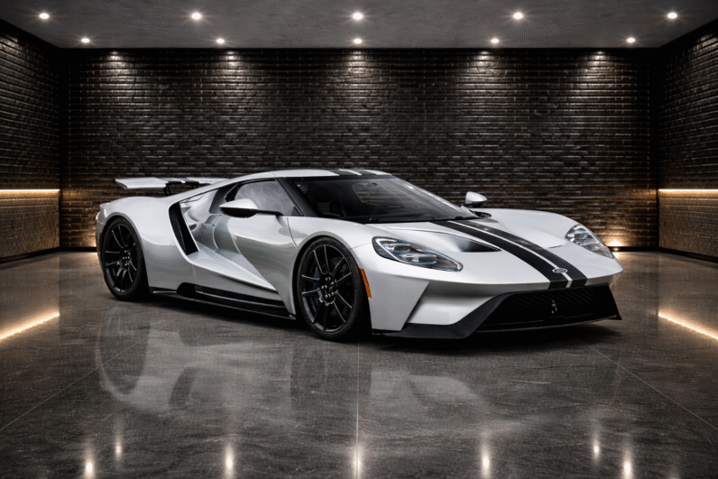 Ford GT Carbon Series — Ignot Silver Metallic