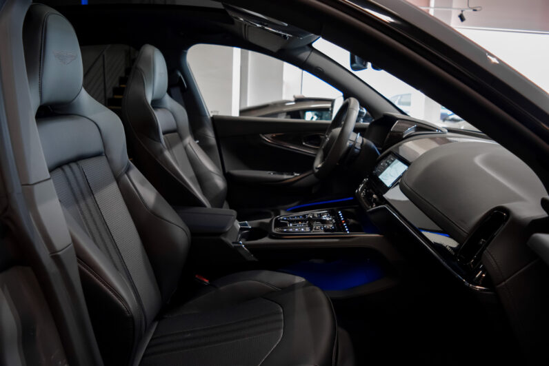 Aston Martin DBX 707 · China Grey · 23″ Fortis · High Performance SUV