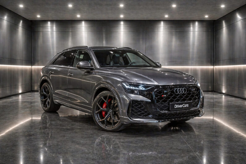 Audi RS Q8 Performance · Daytona Grey · Black Optics Plus · High Spec SUV