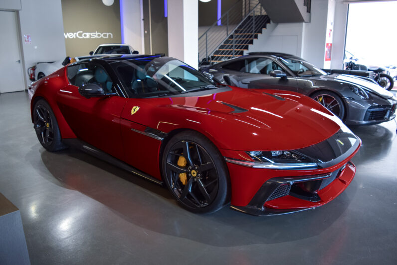 Ferrari 12Cilindri · Rosso Mugello · Carbon Fibre Specification · V12 Icon