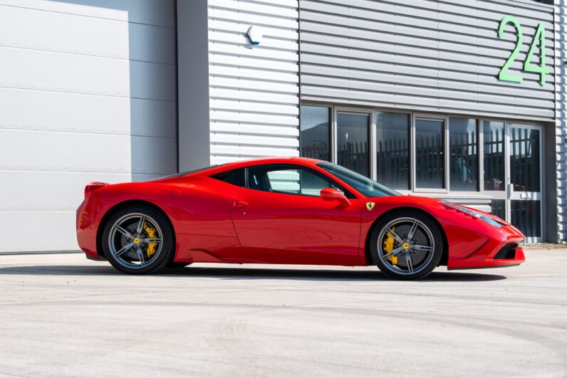 Ferrari 458 Speciale · Rosso Corsa · Nero Livery · Collector Example