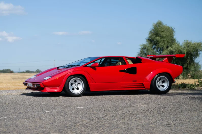 Lamborghini Countach 5000 QV · RHD · Rosso over Tan · Collector Icon