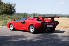 Lamborghini Countach 5000 QV · RHD · Rosso over Tan · Collector Icon