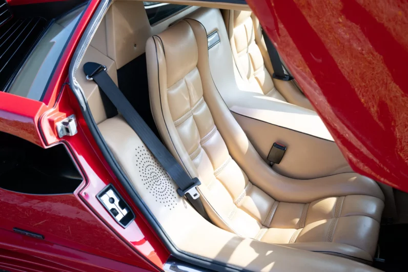 Lamborghini Countach 5000 QV · RHD · Rosso over Tan · Collector Icon