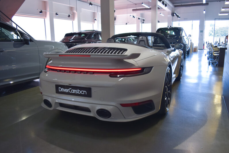 Porsche 911 Turbo S Cabriolet · Crayon · SportDesign · High Spec Convertible