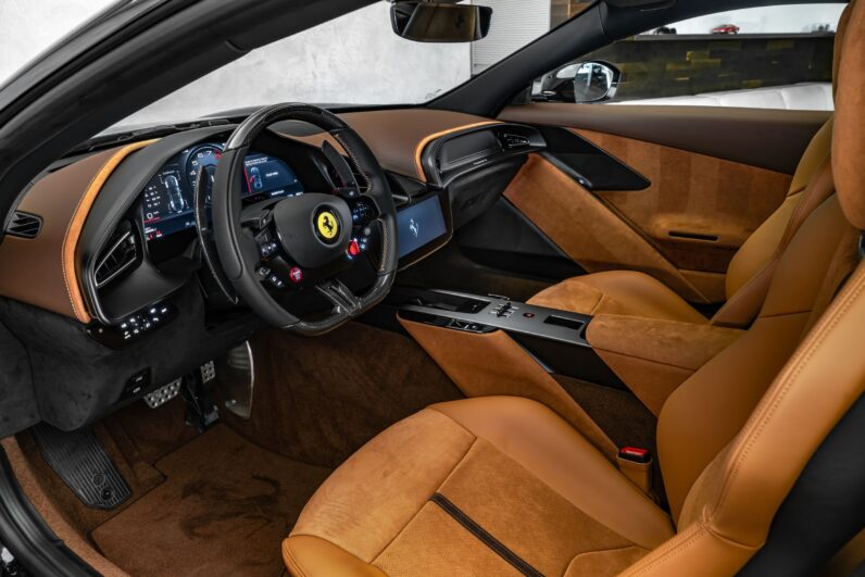 Ferrari Amalfi · Cuoio Alcantara Interior · Forged Diamond Wheels · Grand Touring Specification