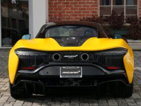 McLaren Artura TechLux · Volcano Yellow · Bowers & Wilkins · Hybrid Supercar