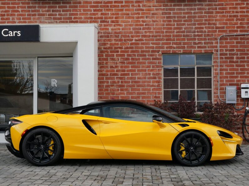 McLaren Artura TechLux · Volcano Yellow · Bowers & Wilkins · Hybrid Supercar