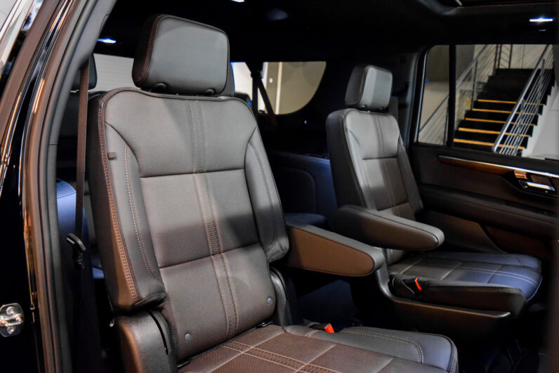 Chevrolet Suburban High Country · Black · 24-Inch Wheels · Luxury Full-Size SUV