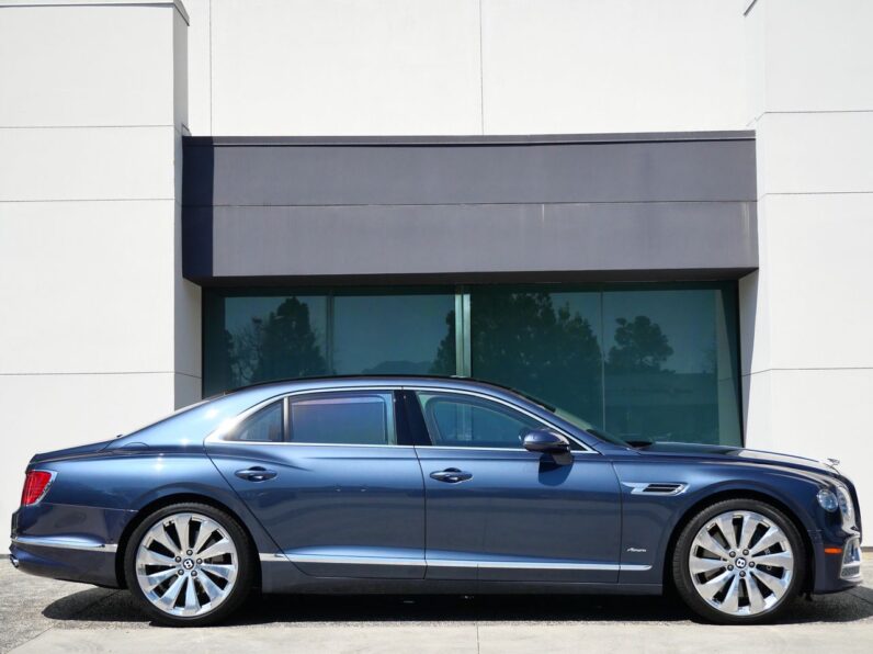 Bentley Flying Spur Azure · Meteor · Linen Interior · Refined Luxury Sedan