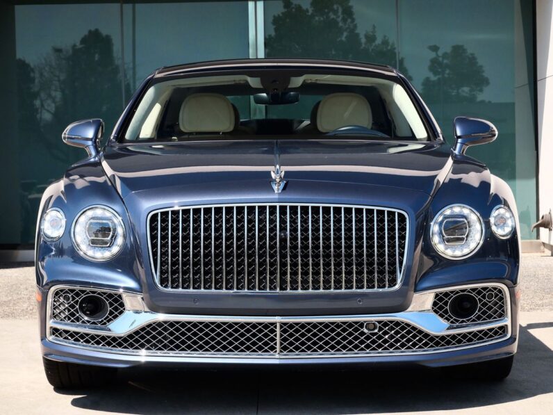 Bentley Flying Spur Azure · Meteor · Linen Interior · Refined Luxury Sedan