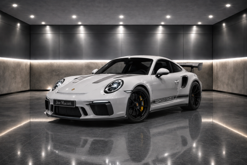 Porsche 911 GT3 Touring · Crayon Grey · PCCB · Manual Collector Spec